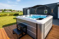 Seavista Trelleborg Sea View & Jacuzzi - Homestays