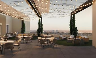 Four Points by Sheraton Newark Airport