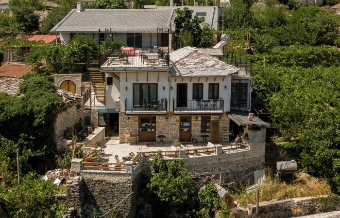 The Golden View Guesthouse
