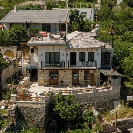 The Golden View Guesthouse