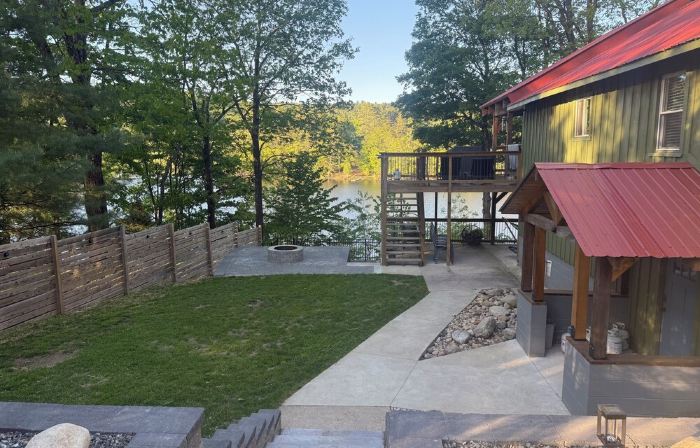 Lakefront Sacandaga Home, Private Dock, Sleeps 15, Outdoor Deck, Pet Friendly