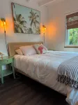 Island Getaway•Beach House•Dock•Pet Friendly•Little Gasparilla Island, WiFi - Homestays