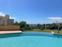 Charming Holiday House with Stunning Views in Albufeira - บังกะโล