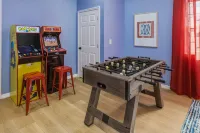 Sleeps 10 Heated Pool Game Room Hot Tub - Jacuzzi
