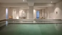 Lucy Hotel - Pools