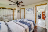 Recently Remodeled Route 66 Retreat! Claremore Gem - WiFi