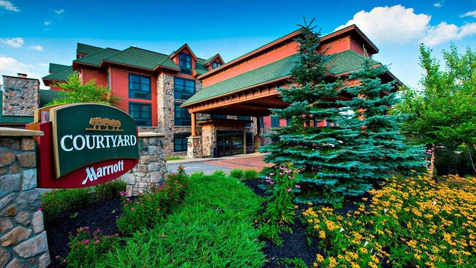 Courtyard Lake Placid