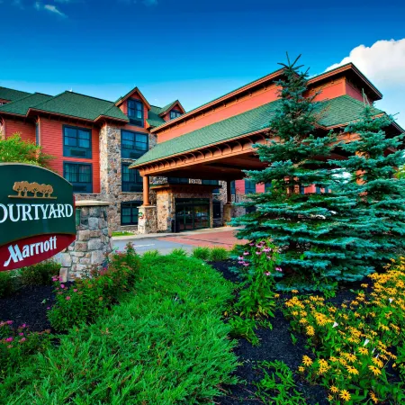 Courtyard Lake Placid