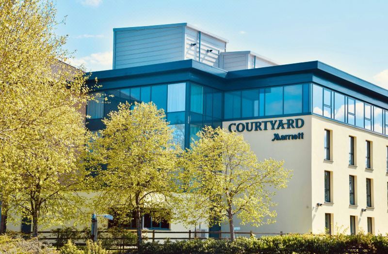 Courtyard Glasgow Airport