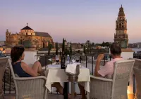 Balcón de Córdoba - جاكوزي