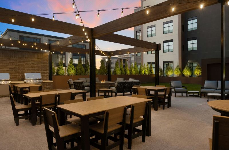 Courtyard Milwaukee Brookfield at Poplar Creek photo 5
