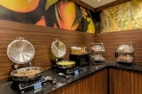 Fairfield Inn & Suites Potomac Mills Woodbridge - breakfast