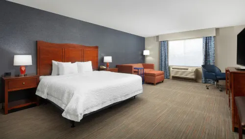 Hampton Inn Medford - Pet friendly