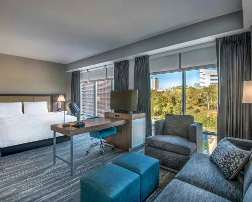 Hampton Inn and Suites Tallahassee Capitol - University Hotels near Bragg Stadium