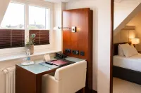 Adena Hotel - Parkering