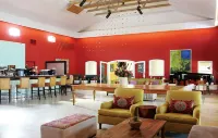 Spier Hotel and Wine Farm - bar