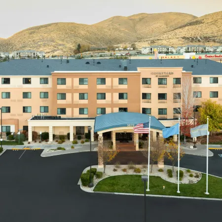 Courtyard Carson City