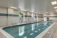 Embassy Suites by Hilton Cleveland Rockside - Pools