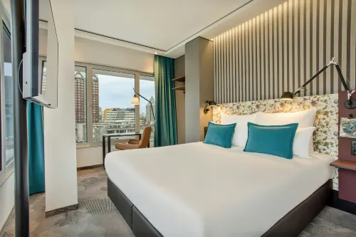Motel One Rotterdam - pet friendly