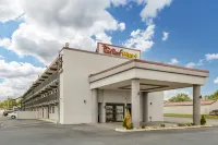 Red Roof Inn Bourbonnais - Motels