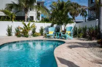 Mim's Cottage by the C 3 Bedroom Cottage by RedAwning - Villas