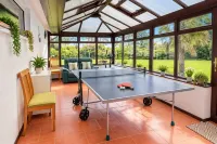 Luxury 4BR 3Bath Villa With Games Room and Garden -  Privatzimmer