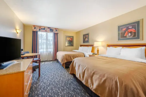 Clarion Inn Ormond Beach at Destination Daytona - Kitchens