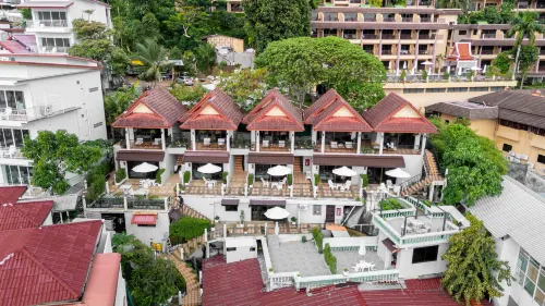 Two Chefs Inn - Inns