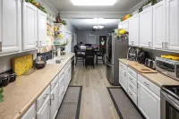 The Play House: Family Retreat 2 Mi to Pawnee Park - 2-Star