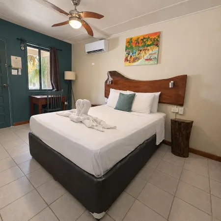 The Bounty Hotels in Caye Caulker