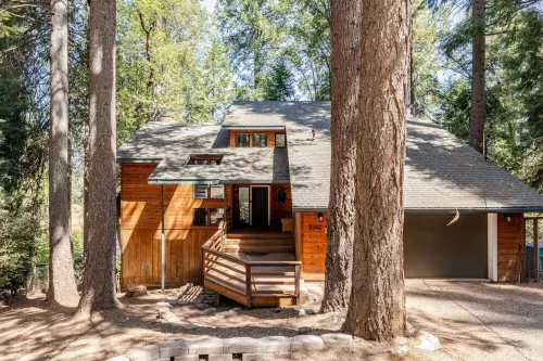 Family Getaway Cabin  Apple Hill & Jenkinson Lake - Chalets