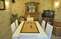 Holiday Home Apios Hotels in Krusevo