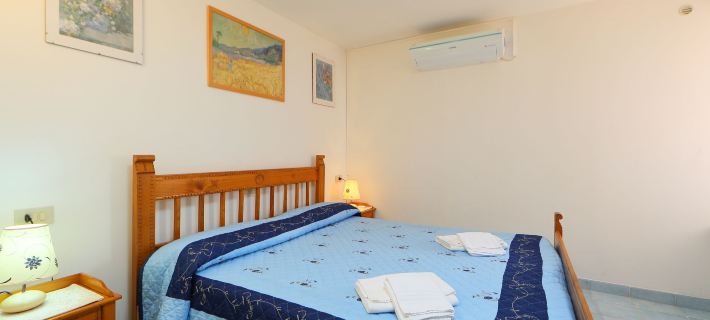 Bouganville Hotele w: Badesi