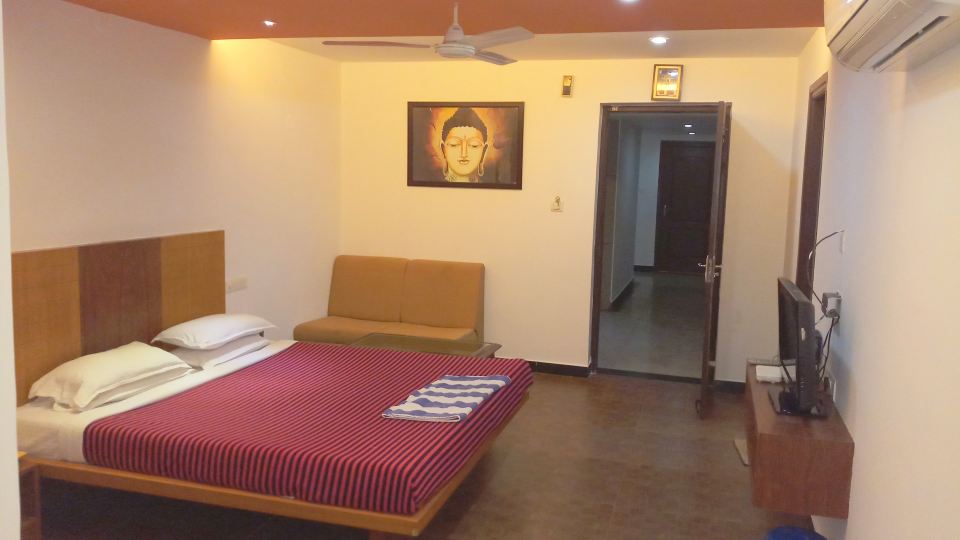 Hotel Revankar Comforts