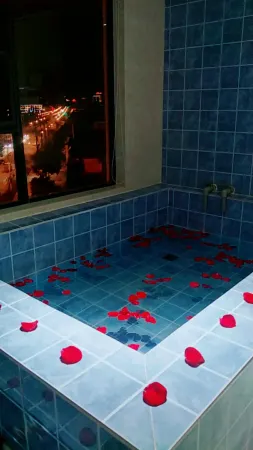 Changning Ronghua Hotel Отели в г. Чаннин