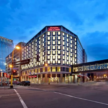Hampton Inn & Suites Minneapolis/Downtown