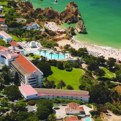 Pestana Alvor Praia Premium Beach & Golf Resort Hotels near Praia dos Tres Irmaos
