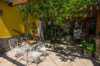 Positano Comfortable Apt. with Gorgeous Lemongarden Hotels in Chiesa Nuova