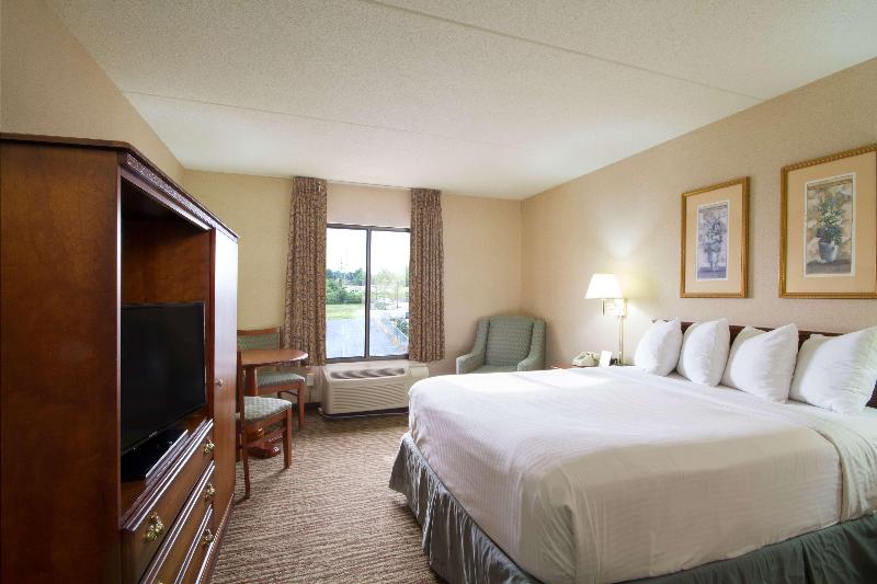 Days Hotel by Wyndham Buffalo Airport