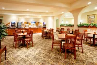 Holiday Inn Express & Suites Kerrville Hotels in Kerrville
