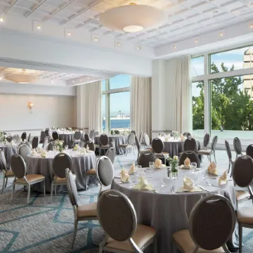 Hilton Philadelphia at Penn’s Landing Отели рядом с достопримечательностью «Франклин Корт»