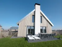 Oesterdam Resort Hotels in Tholen