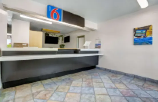 Motel 6 Red Bluff, CA