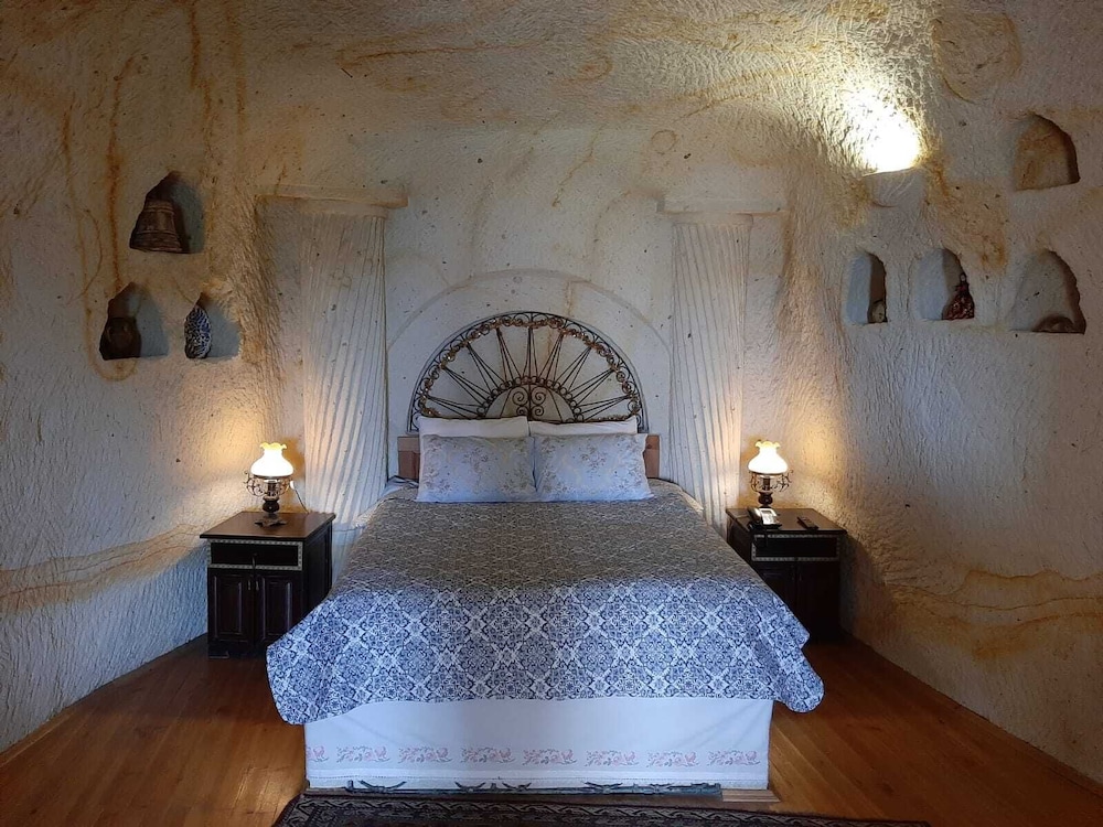 Elkep Evi Cave Hotel