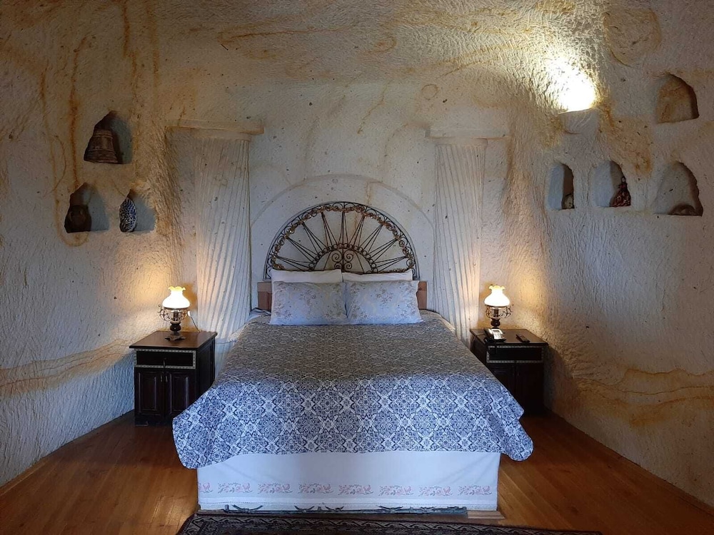 Elkep Evi Cave Hotel