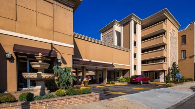 Best Western Mill River Manor Hotels in Freeport