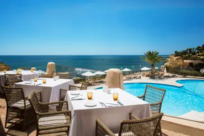Vilalara Grand Hotel Algarve Hotel dekat Praia da Senhora da Rocha