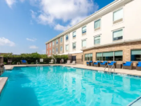 康若智選假日酒店及套房 康羅酒店