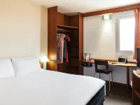 Ibis Douala