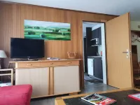 Elfe - Apartments: Three-Bedroom Apartment for 6 Guests with Patio